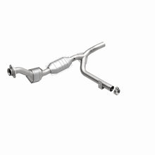 Cargar imagen en el visor de la galería, MagnaFlow Conv DF 99 Ford F-150 4.6L