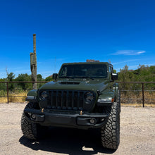 Cargar imagen en el visor de la galería, ARB Nacho Jeep JL / JT 3 Piece Modular Bumper Quatro Fog Mount