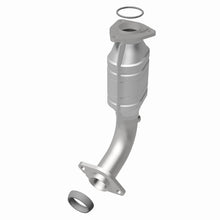 Load image into Gallery viewer, MagnaFlow Conv DF 01-02 Kia Sportage Rear