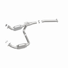 Cargar imagen en el visor de la galería, MagnaFlow Conv DF 03- Chevy Express 4.3L/5.4L