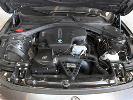 Cubierta del sistema de admisión de aire aFe MagnumFORCE 12-15 BMW 328i (F30) L4 3.0L (t) N20