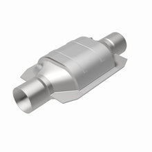 Cargar imagen en el visor de la galería, MagnaFlow Conv Univ 2.25 W/Dual O2 Boss