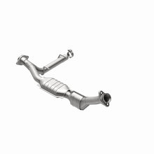Cargar imagen en el visor de la galería, MagnaFlow Conv DF 03-04 Lincoln Navigator 5.4L P/S