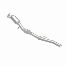Cargar imagen en el visor de la galería, Magnaflow Conv DF 11-15 Volkswagen Touareg V6 3.6 OEM Underbody