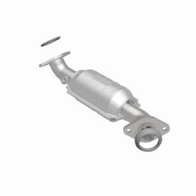 Cargar imagen en el visor de la galería, MagnaFlow Conv DF 04-07 Cadillac CTS 2.8L/3.6L Passenger Side