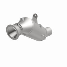 Cargar imagen en el visor de la galería, MagnaFlow Conv DF 2015 BMW 640i/740i Underbody