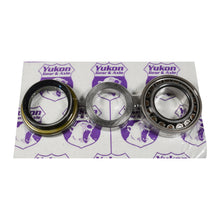 Cargar imagen en el visor de la galería, Yukon Gear M220 Rear Axle Bearing and Seal Kit