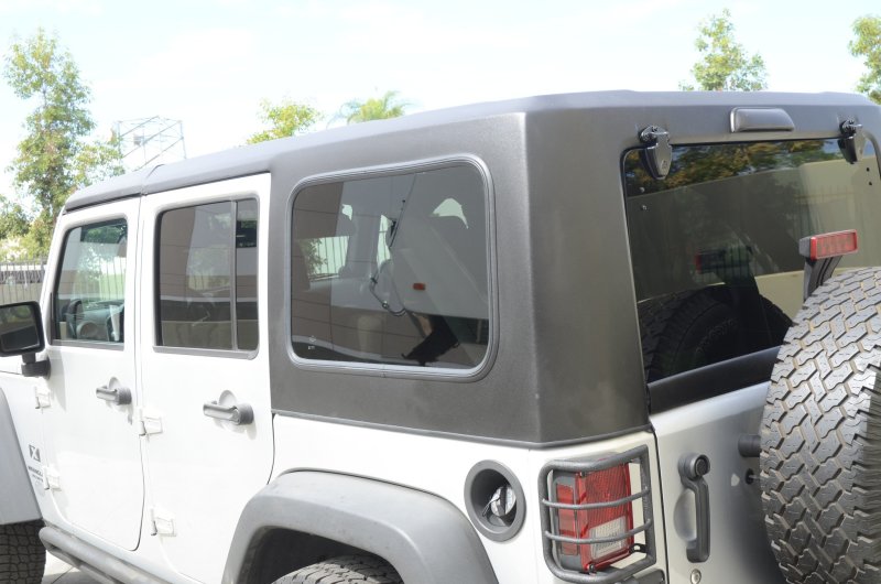 DV8 Offroad 07-18 Jeep Wangler JK Parte trasera cuadrada con techo rígido - 4 puertas
