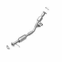 Cargar imagen en el visor de la galería, MagnaFlow Conv DF 02-03 Saturn Vue 3.0L Rear