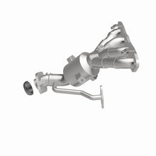 Cargar imagen en el visor de la galería, MagnaFlow OEM Grade 12-17 Toyota Prius C Federal / EPA Compliant Manifold Catalytic Converter