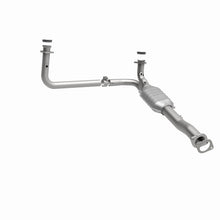 Cargar imagen en el visor de la galería, MagnaFlow Conv DF GM 1500/2500/3500 Truck 96-