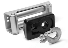 Load image into Gallery viewer, Daystar Winch Isolator Roller Black