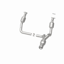 Cargar imagen en el visor de la galería, MagnaFlow Converter Direct Fit 2015 GMC Yukon XL V8 6.2L