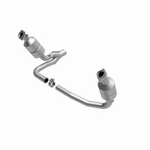 Cargar imagen en el visor de la galería, MagnaFlow Conv DF 04 Dodge Dakota 6 3.7L 4WD