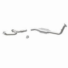 Cargar imagen en el visor de la galería, MagnaFlow Conv DF 98-02 3.5L Isuzu Trooper DS