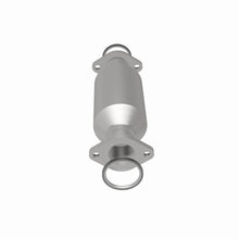 Cargar imagen en el visor de la galería, MagnaFlow 85-95 Toyota 4Runner L4-2.4L California Catalytic Converter Direct Fit