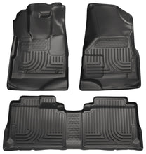 Cargar imagen en el visor de la galería, Husky Liners 10-12 Cadillac SRX WeatherBeater Combo revestimientos de piso negros (una pieza para el segundo asiento)