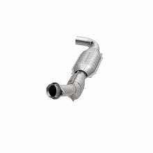 Cargar imagen en el visor de la galería, MagnaFlow Conv DF 97-98 Ford Trucks 4.2L