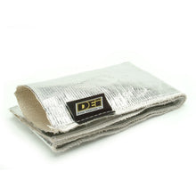 Cargar imagen en el visor de la galería, DEI Dyno Strap Heat Guard 5 pulgadas de ancho x 3 pies - Aluminizado