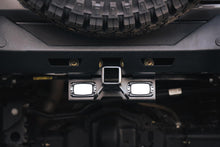 Cargar imagen en el visor de la galería, DV8 Offroad 07-21 Jeep Wrangler (JK/JL) Enganche atornillable con luces