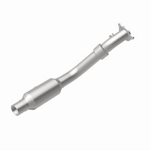Cargar imagen en el visor de la galería, MagnaFlow Conv Direct Fit OEM 2004-2006 Chrysler Pacifica Underbody
