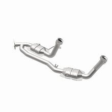 Cargar imagen en el visor de la galería, MagnaFlow Conv DF 04 Ford Freestar 3.9L