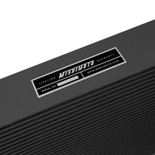 Cargar imagen en el visor de la galería, Mishimoto 08-10 Ford 6.4L Powerstroke Intercooler (negro)