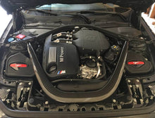 Cargar imagen en el visor de la galería, Admisión Injen 15-20 BMW M3/M4 3.0L Evolution