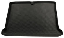 Cargar imagen en el visor de la galería, Husky Liners 02-06 Chevy Suburban/GMC Yukon/Denali XL estilo clásico negro revestimiento de carga trasera