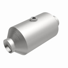 Cargar imagen en el visor de la galería, Magnaflow Catalytic Converter Universal 10in Length 5in Conv Width 2in In / 2in Out Conv Diameter