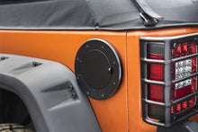 Cargar imagen en el visor de la galería, Rugged Ridge Non-Locking Gas Cap Door Black 07-18 Jeep Wrangler