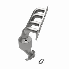 Cargar imagen en el visor de la galería, MagnaFlow Conv DF 09 Toyota Venza 2.7L