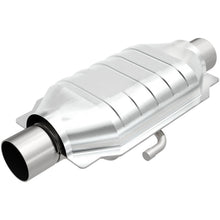 Cargar imagen en el visor de la galería, MagnaFlow Conv Universal 2.25in Inlet 2.25in Outlet 16in Length 6.375in Width