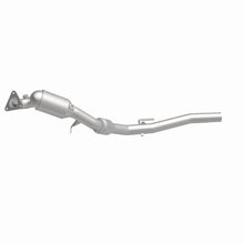 Cargar imagen en el visor de la galería, Magnaflow Conv DF 11-15 Volkswagen Touareg V6 3.6 OEM Underbody