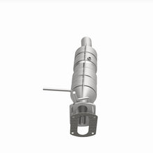 Cargar imagen en el visor de la galería, MagnaFlow 09-19 Ford F53 V10 6.8L Underbody 6.8L Direct Fit Catalytic Converter