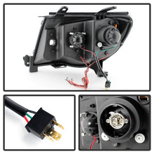 Cargar imagen en el visor de la galería, Xtune Toyota Tacoma 05-11 Halo Projector Headlights Black PRO-JH-TT05-LED-BK