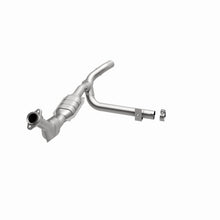 Cargar imagen en el visor de la galería, MagnaFlow Conv DF 01 Ford F150 5.4L