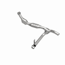 Cargar imagen en el visor de la galería, MagnaFlow Conv DF 01 Ford F150 5.4L