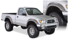 Bushwacker 95-04 Toyota Tacoma Fleetside Cutout Style Flares 4 piezas 74.5 pulgadas cama con 4WD solamente - Negro