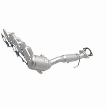 Cargar imagen en el visor de la galería, MagnaFlow 14-15 Ford Transit Connect OEM Grade Federal/EPA Compliant Manifold Catalytic Converter