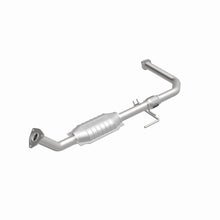 Cargar imagen en el visor de la galería, MagnaFlow Conv DF 00-04 Toyota Tundra V8 4.7L Gas