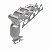 Cargar imagen en el visor de la galería, MagnaFlow Conv DF 01-05 Dodge Stratus 2.4L