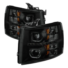 Cargar imagen en el visor de la galería, Xtune Chevy Silverado 1500/2500/3500 07-13 LED Halo Projector Headlights Black PRO-JH-CSIL07-CFB-BSM
