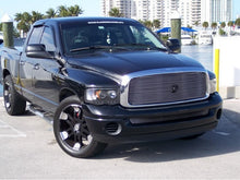 Cargar imagen en el visor de la galería, Spyder Dodge Ram 1500 02-05/Ram 2500 03-05 Projector Headlights LED Halo LED Blk PRO-YD-DR02-HL-BK