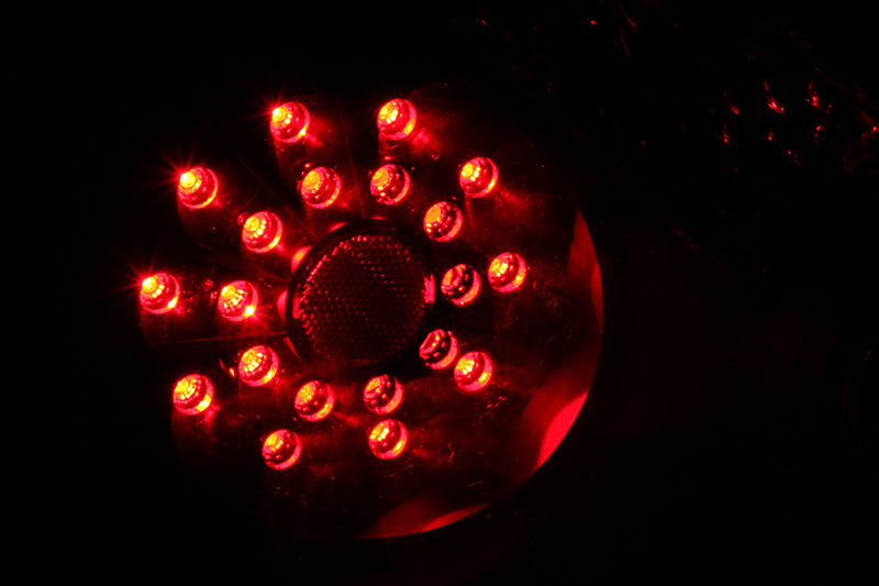 ANZO 2008-2013 Nissan Altima (solo 2 puertas) Luces traseras LED negras