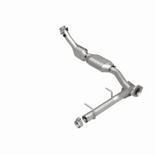 Cargar imagen en el visor de la galería, MagnaFlow Conv DF 03-04 Lincoln Navigator 5.4L P/S