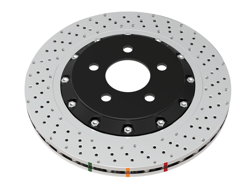 DBA 2020+ Chevrolet Corvette C8 Z51 Rotor trasero perforado en cruz serie 5000 con tuercas NAS