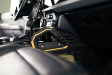 Cargar imagen en el visor de la galería, Paneles y puente Molle para consola central Ford Bronco DV8 21-23