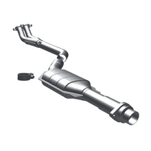 Cargar imagen en el visor de la galería, MagnaFlow Conv DF 1991 BMW 318I 1.8L