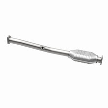 Cargar imagen en el visor de la galería, MagnaFlow Conv DF 95-98 Toyota T100 4WD 3.4L